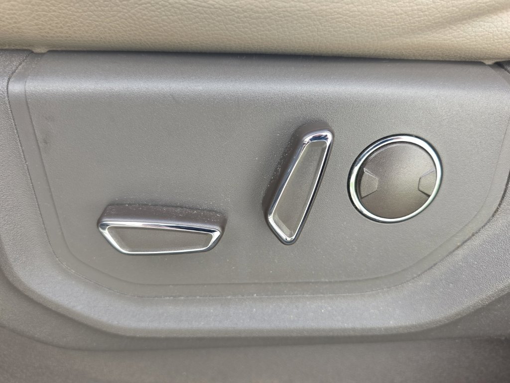 Used 2021 Ford Expedition Limited RWD image 12