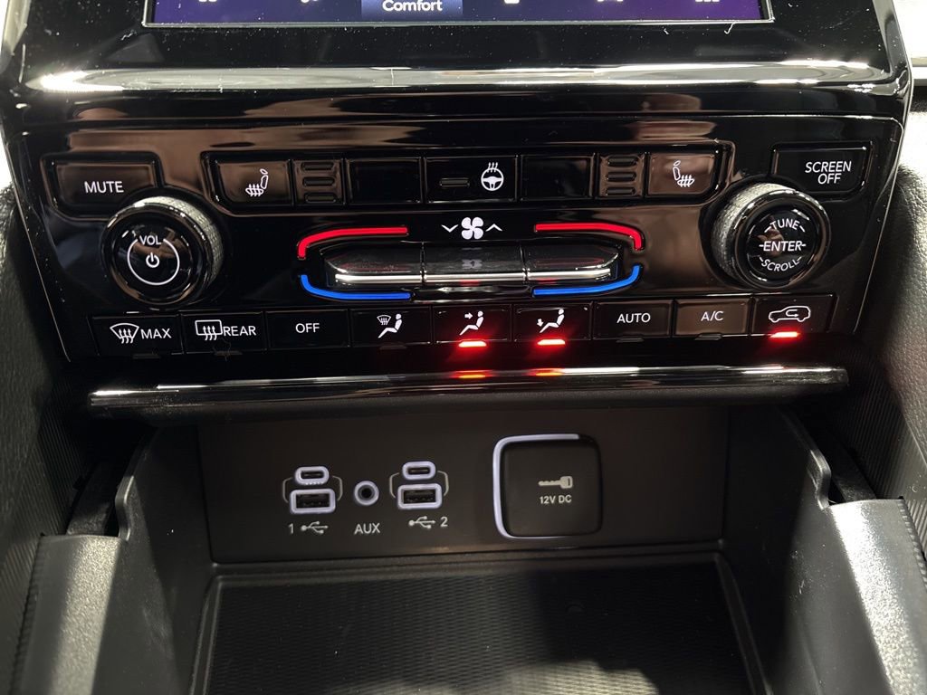 New 2025 Jeep Grand Cherokee Altitude image 19