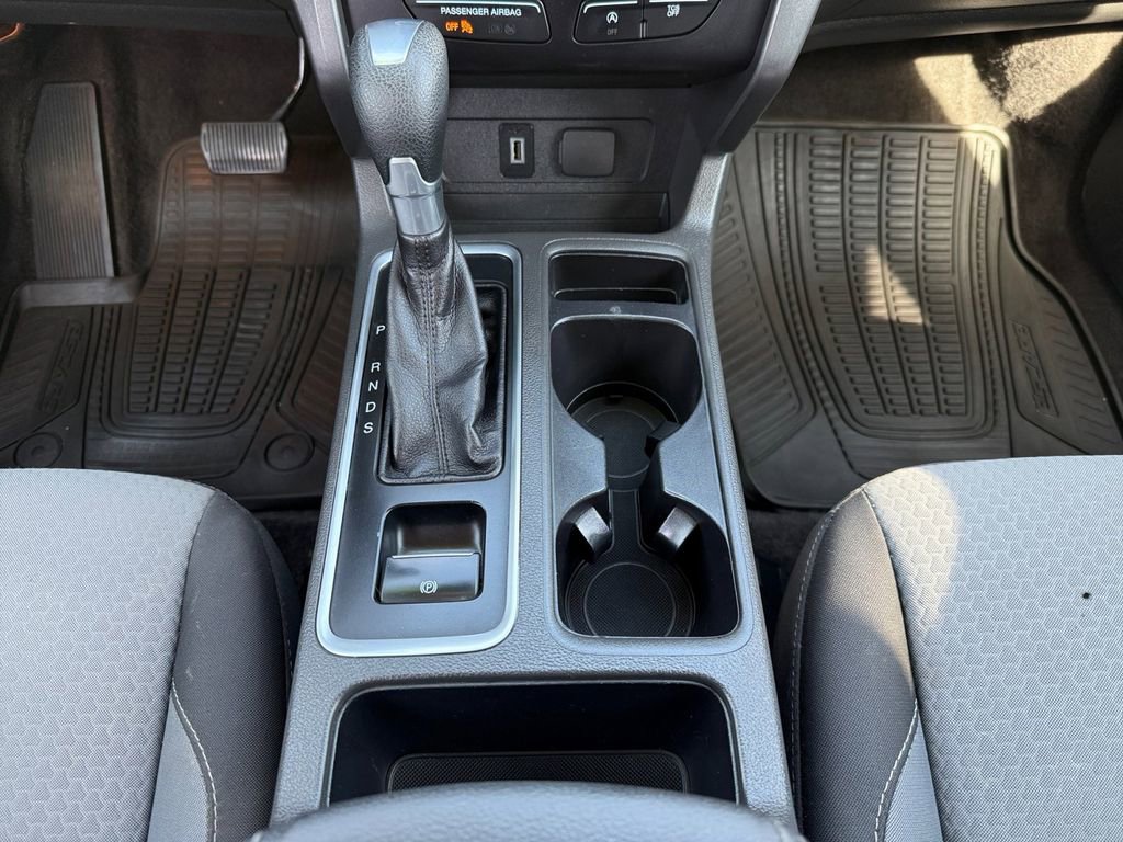 Used 2017 Ford Escape SE FWD image 14