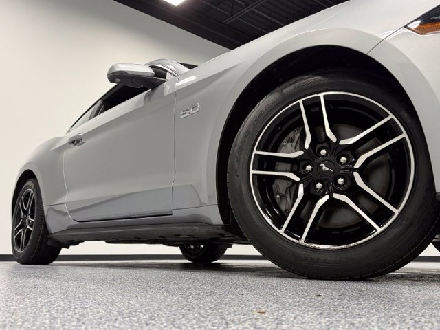 Used 2022 Ford Mustang GT Premium w/ Equipment Group 401A RWD image 3
