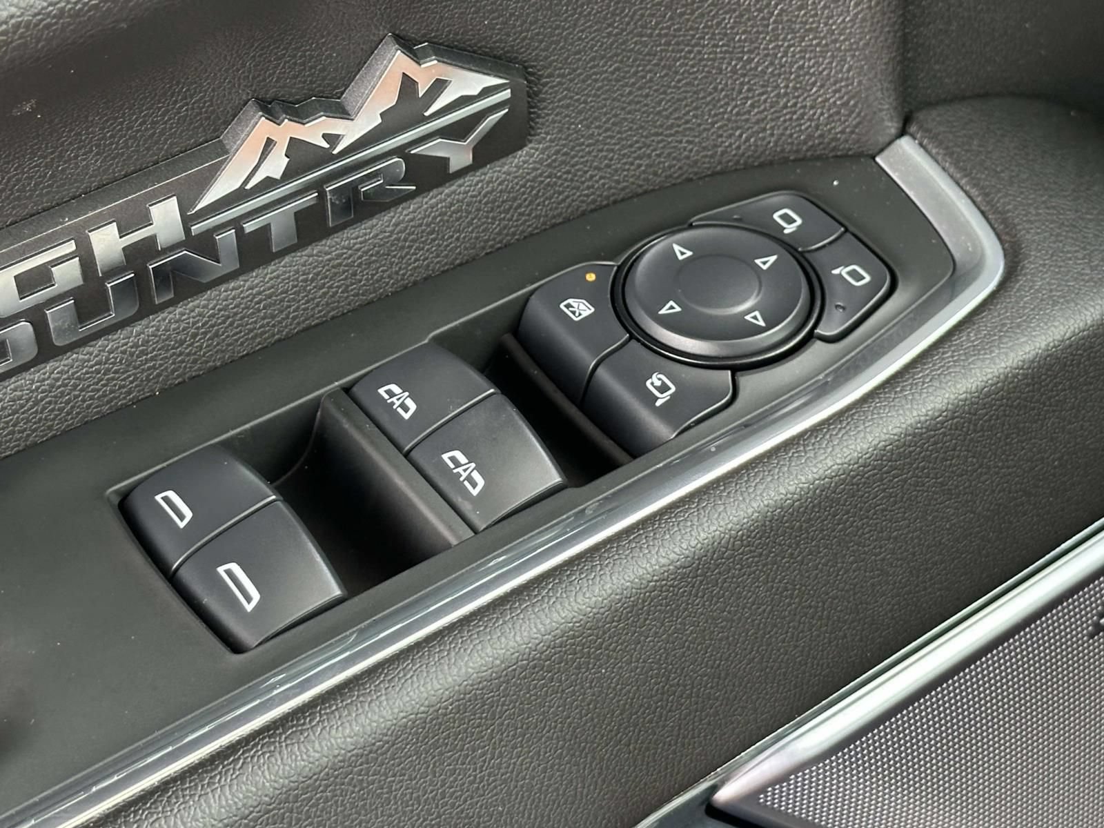 Certified 2024 Chevrolet Silverado 1500 High Country w/ High Country Premium Package AWD/4WD image 15