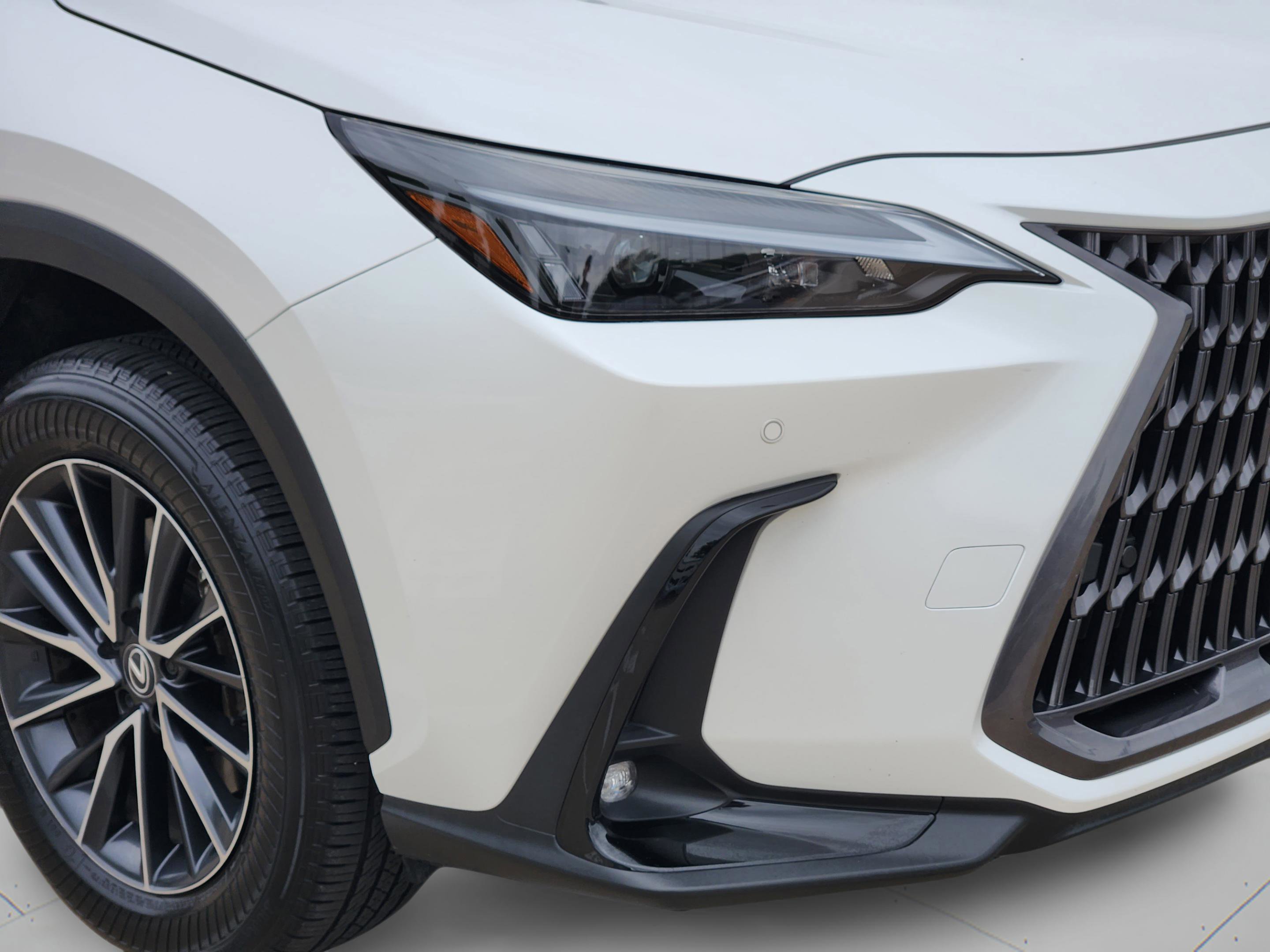 Used 2025 Lexus NX 250 FWD w/ Accessory Package (2T) image 35