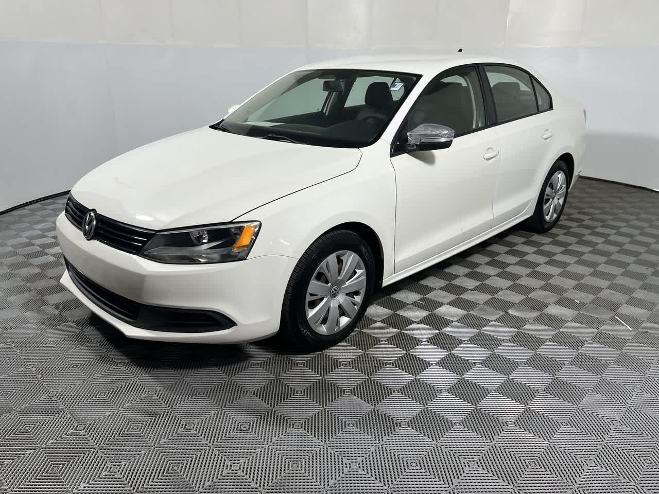 Used 2014 Volkswagen Jetta SE FWD image 4