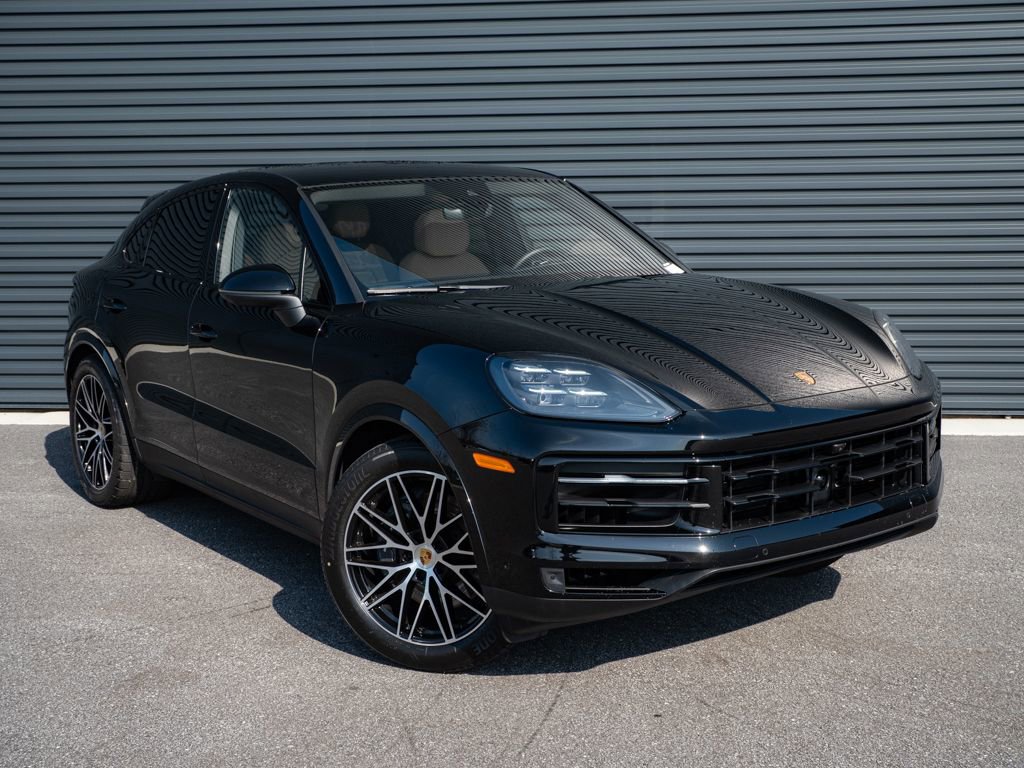 Certified 2024 Porsche Cayenne Base image 27