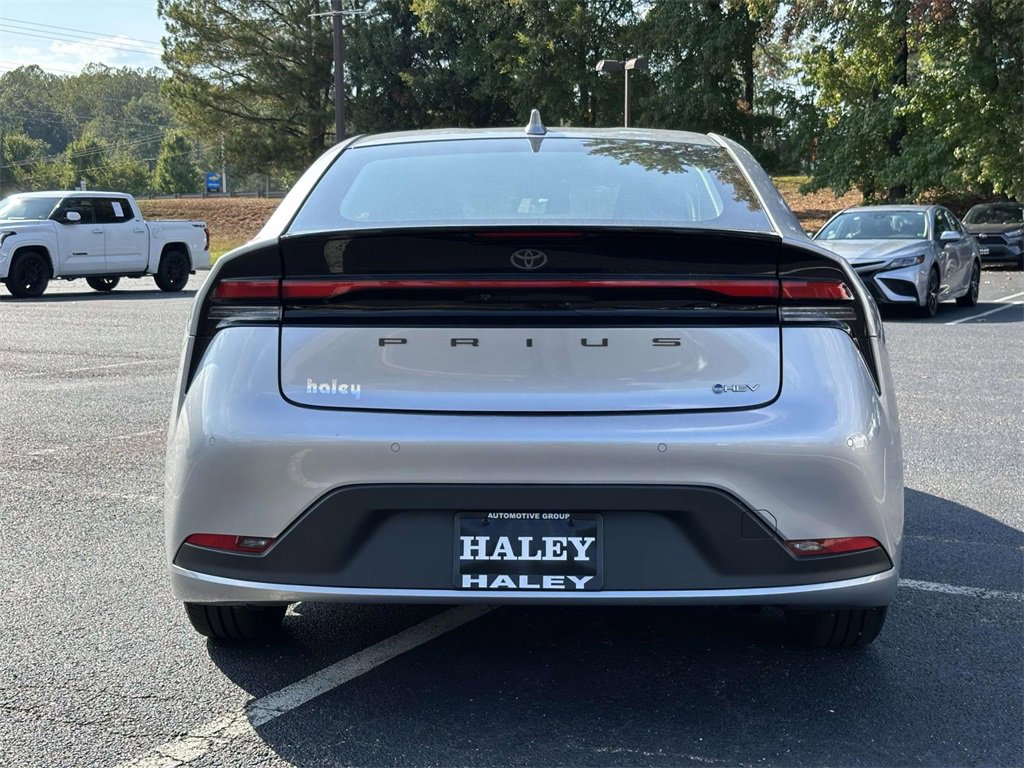 Used 2024 Toyota Prius LE image 21
