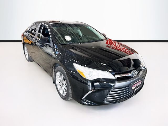 Used 2015 Toyota Camry XLE FWD image 3