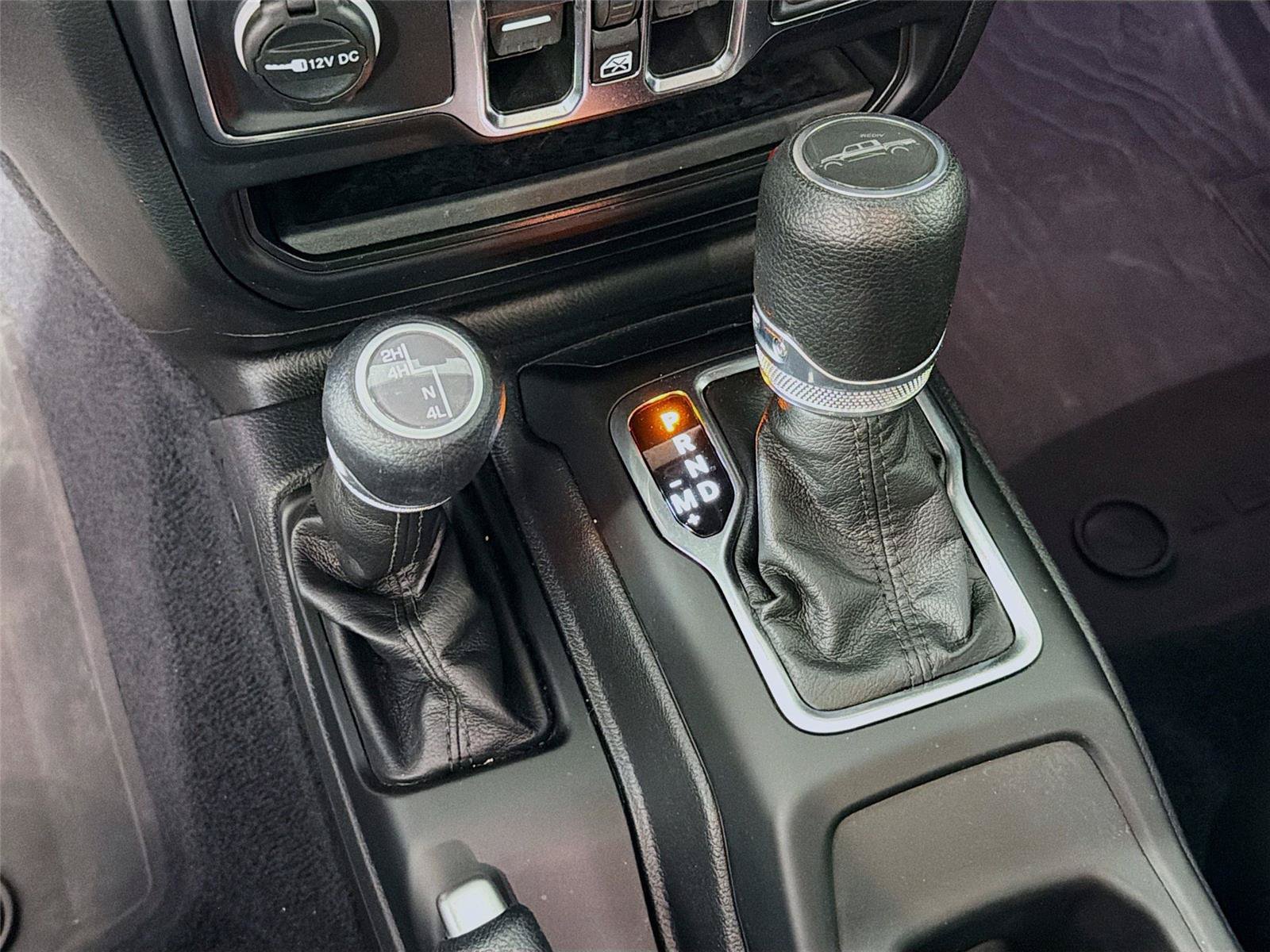 Used 2023 Jeep Gladiator Sport AWD/4WD image 22