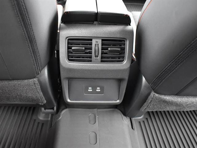 Certified 2025 Nissan Rogue SV image 12