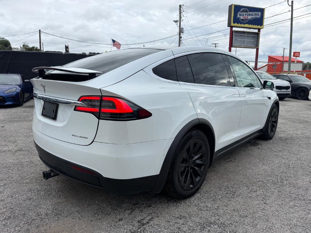 Used 2020 Tesla Model X Long Range image 5
