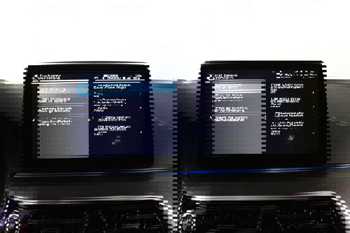 Used 2023 BMW 530e w/ M Sport Package image 22