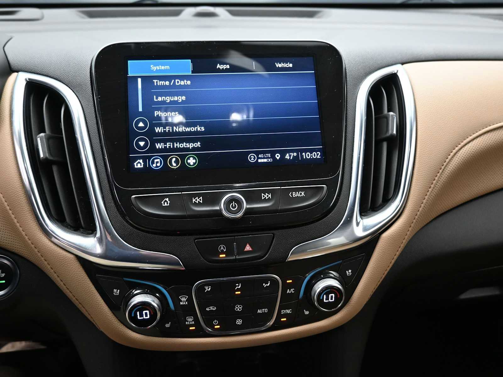 Used 2022 Chevrolet Equinox Premier AWD/4WD image 17