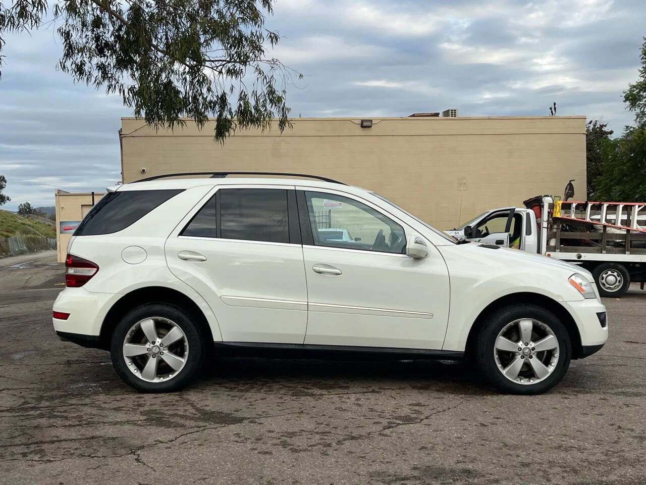 Used 2010 Mercedes-Benz ML 350 4MATIC image 5