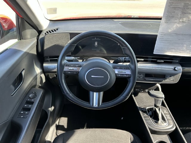 Used 2024 Hyundai Kona SEL AWD/4WD image 8