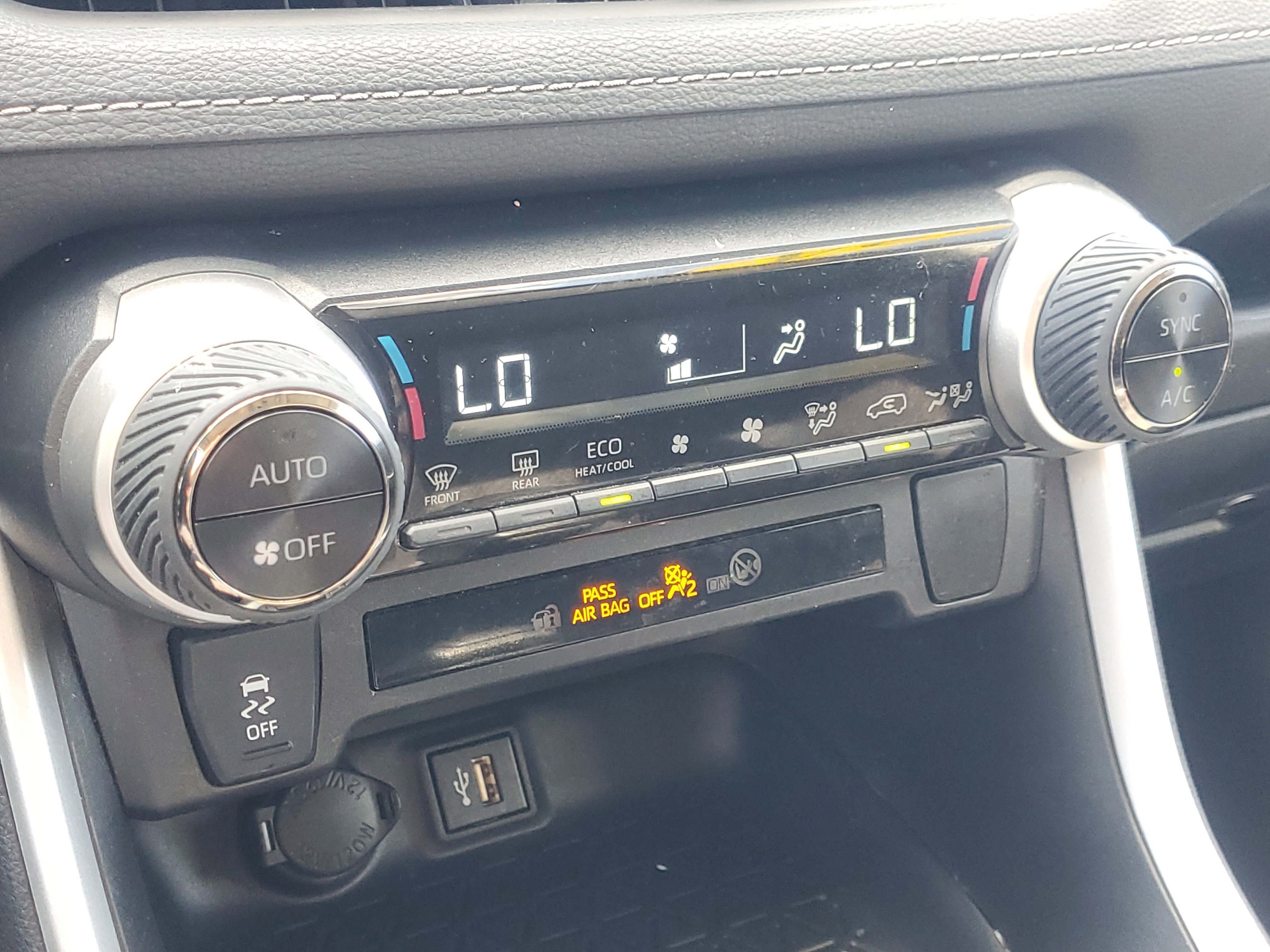 Certified 2024 Toyota RAV4 LE image 28