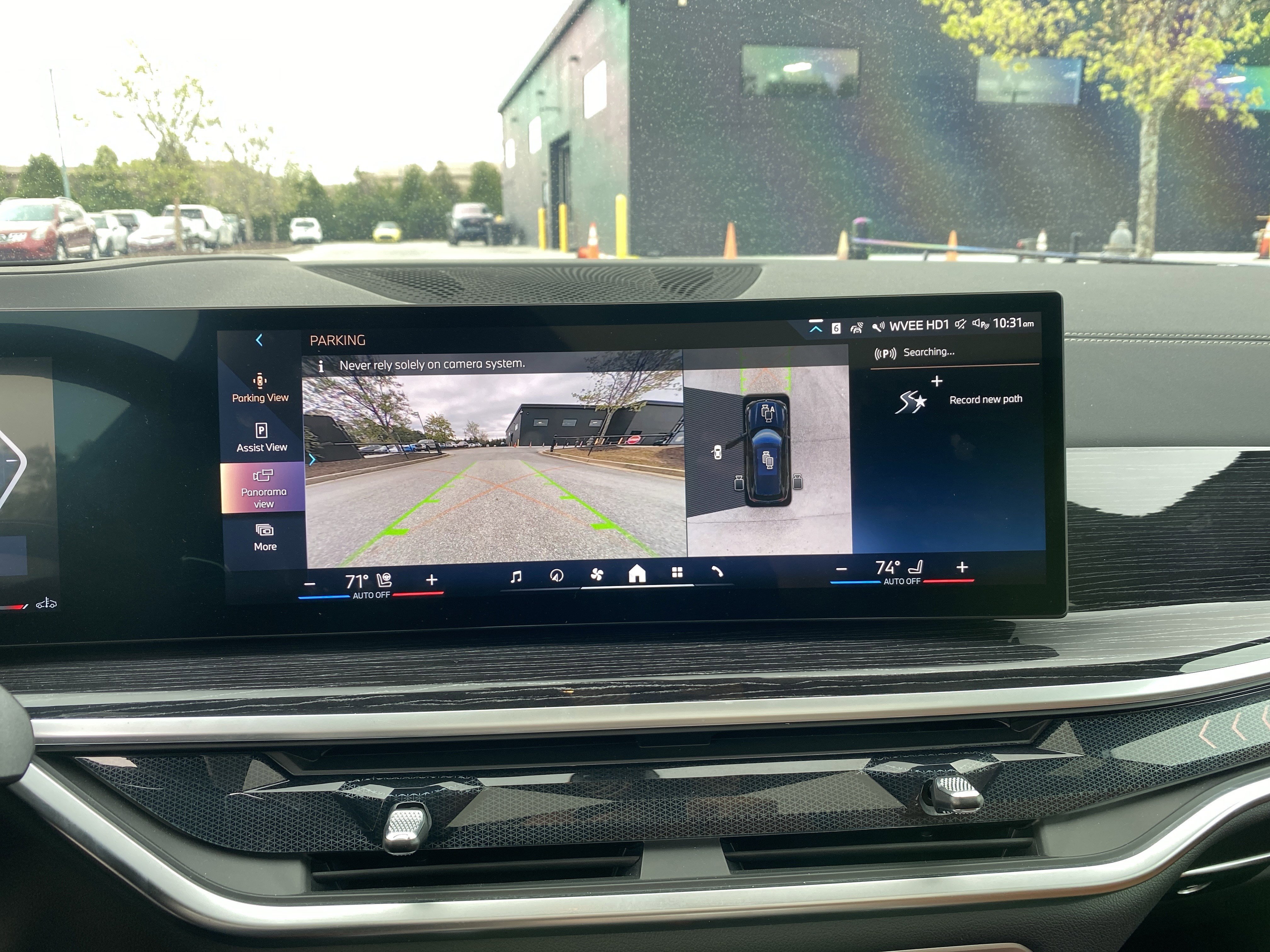 Used 2025 BMW X5 xDrive40i w/ M Sport Package image 37