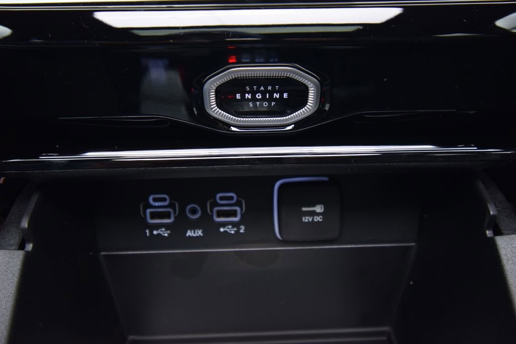 New 2026 Jeep Grand Cherokee L Limited w/ Limited Altitude Package image 35