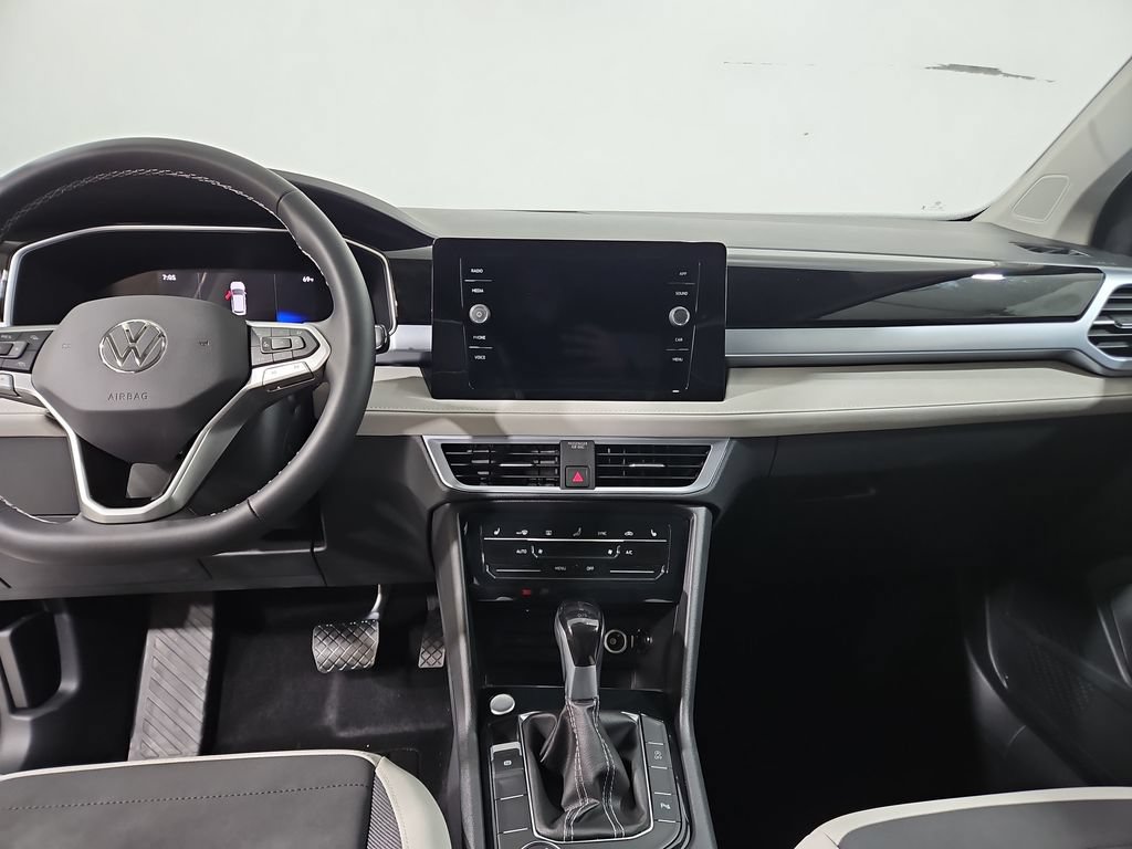 New 2026 Volkswagen Taos SE AWD/4WD image 17