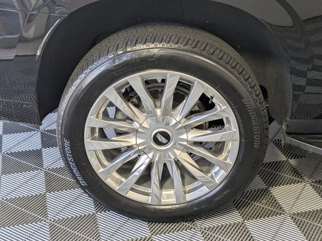 Used 2023 Cadillac Escalade ESV Premium Luxury AWD/4WD image 7