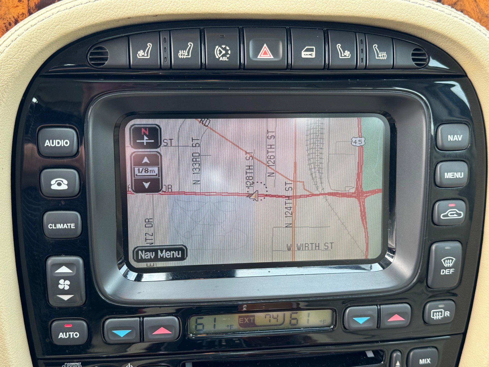 Used 2008 Jaguar XJ8 L image 21