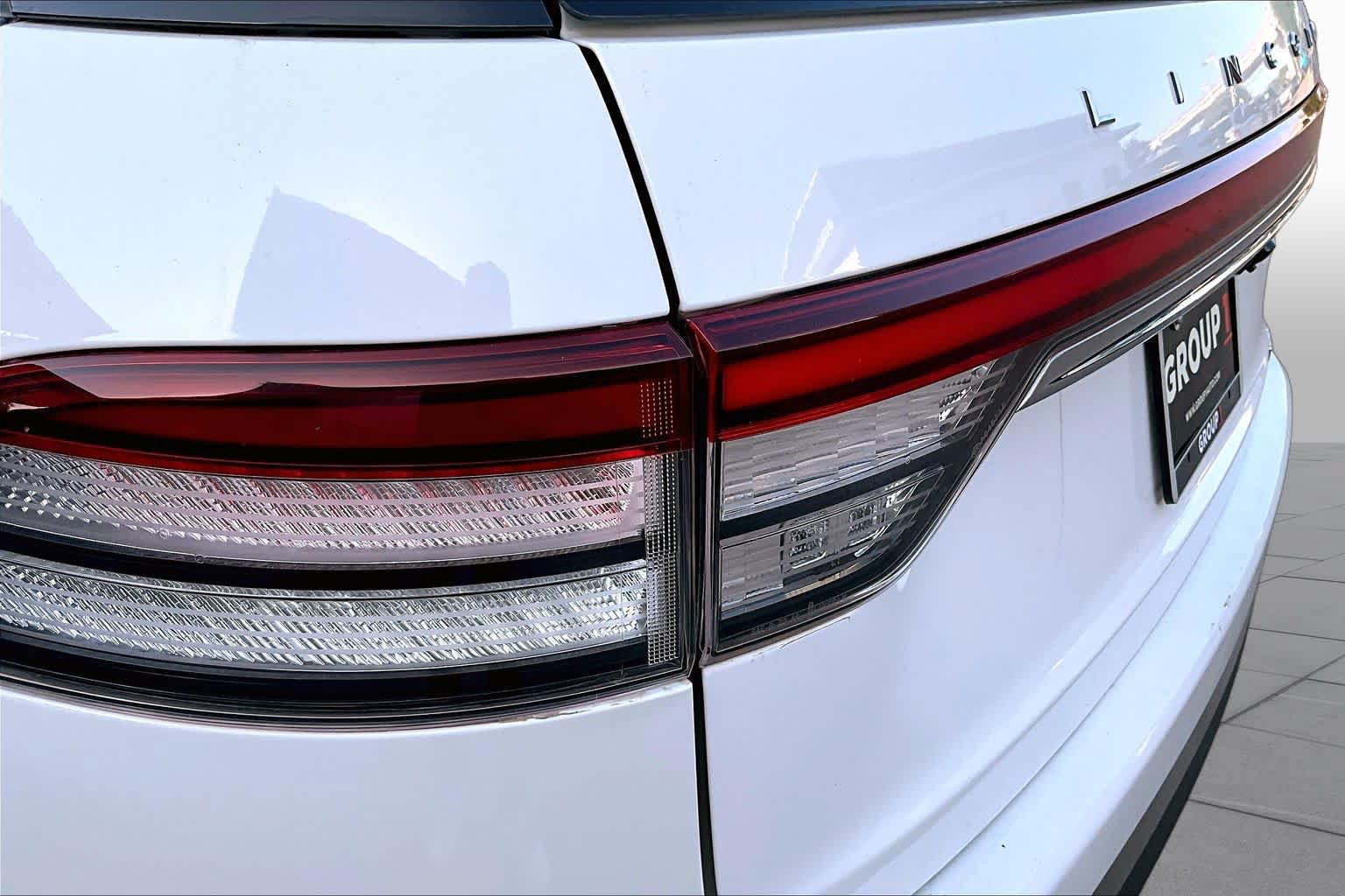 Used 2021 Lincoln Aviator Reserve w/ Elements Package Plus RWD image 27