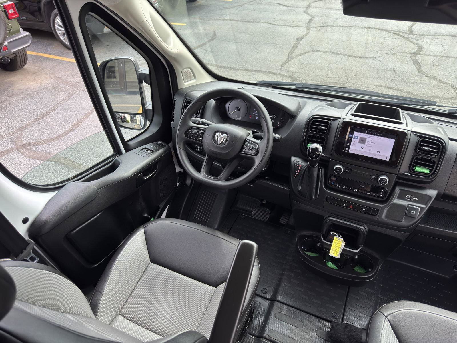 Used 2026 RAM ProMaster 2500 w/ Convenience Group FWD image 24