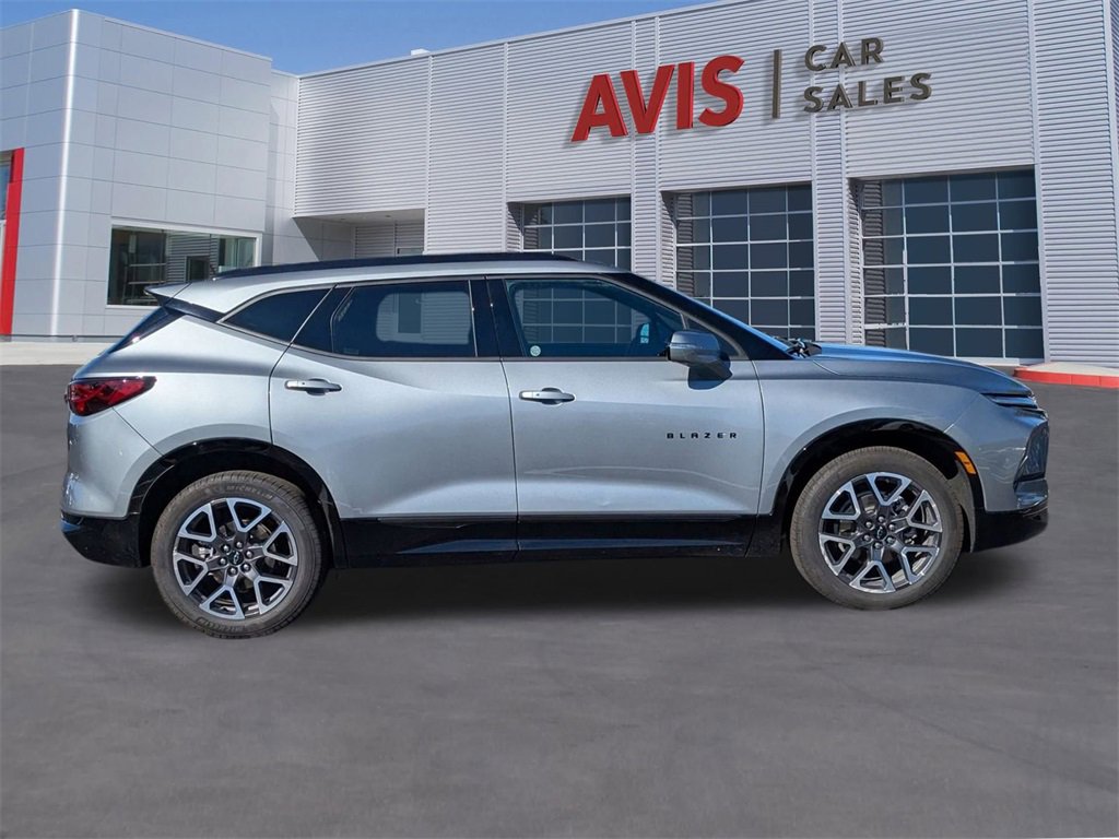 Used 2025 Chevrolet Blazer RS image 7