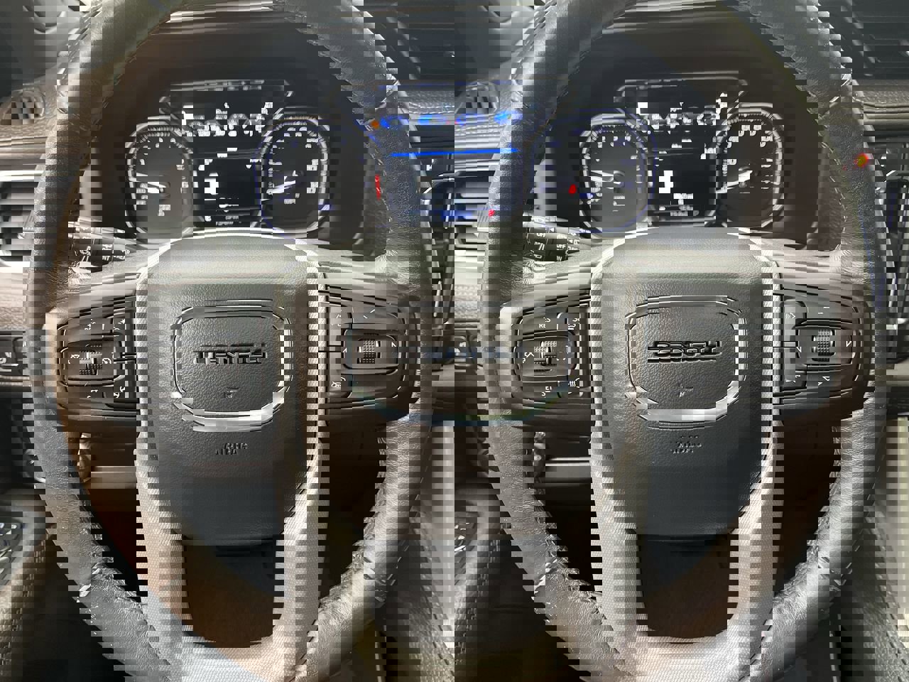 Certified 2021 GMC Yukon Denali w/ Denali Premium Package AWD/4WD image 18