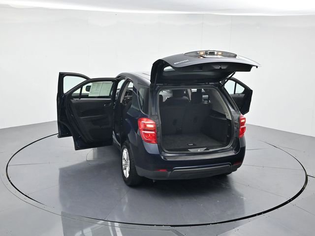 Used 2017 Chevrolet Equinox LS image 41