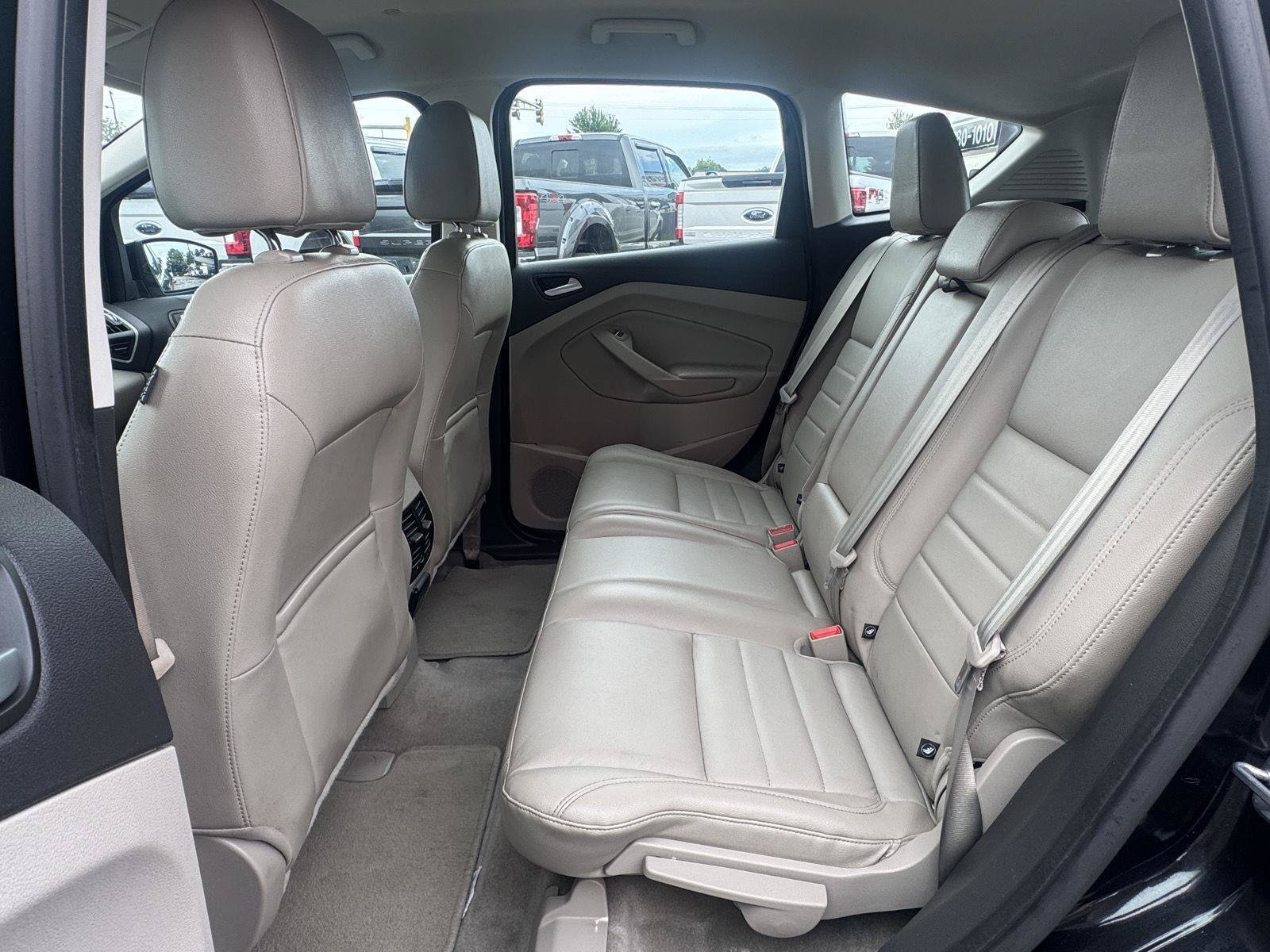 Used 2013 Ford C-MAX Energi SEL FWD image 28