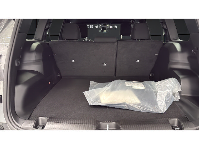 New 2027 Jeep Cherokee Laredo AWD/4WD image 34