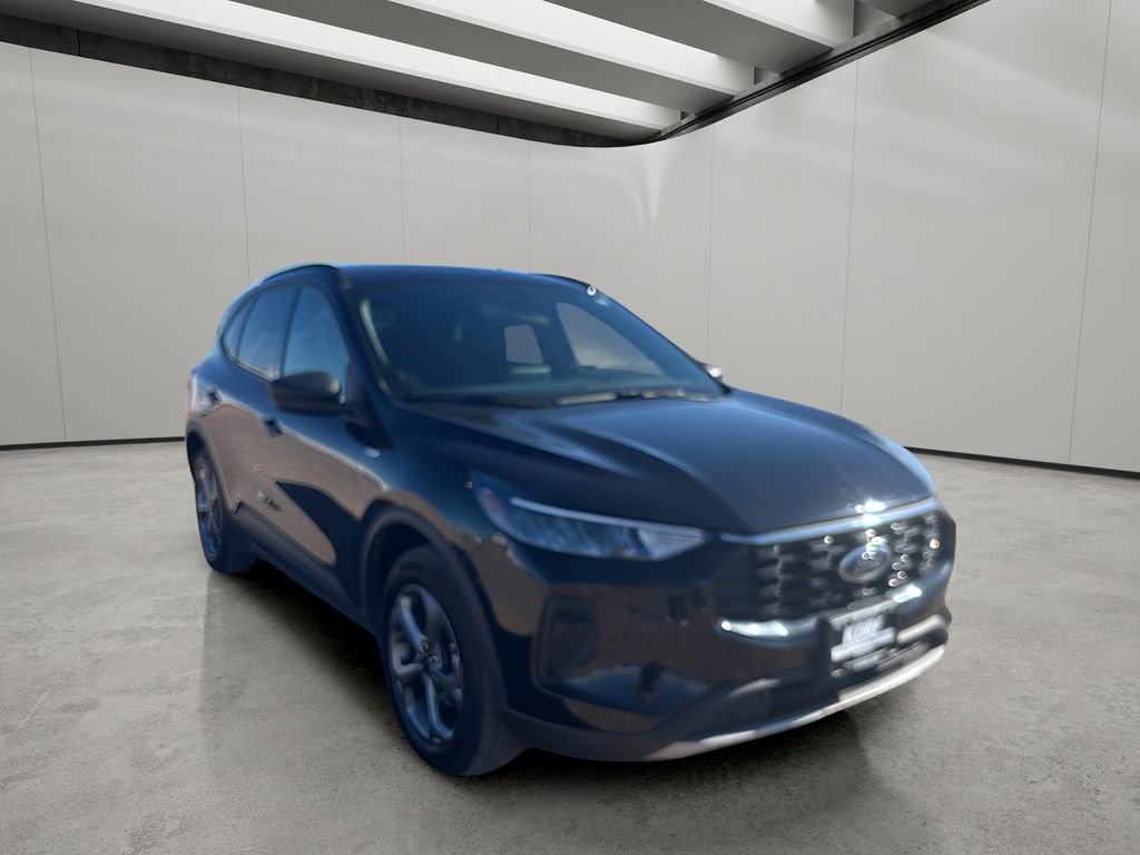 Used 2025 Ford Escape ST-Line image 7