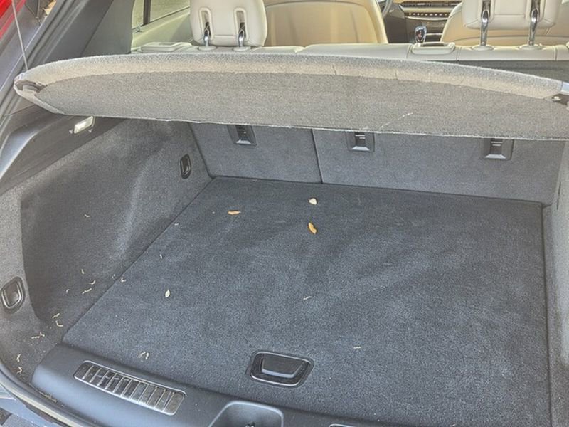 Certified 2025 Cadillac XT4 Premium Luxury image 21