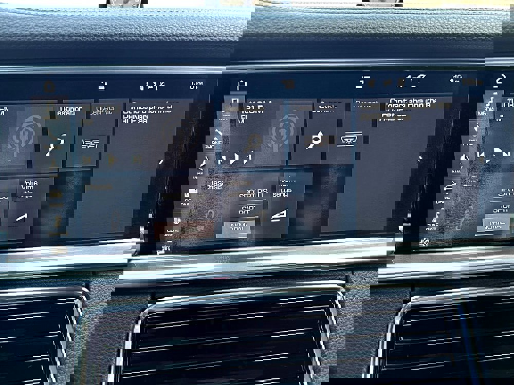 Used 2017 Porsche Panamera 4 image 25