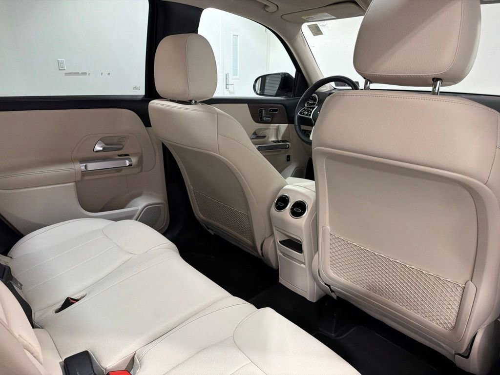 Used 2023 Mercedes-Benz GLB 250 4MATIC image 27