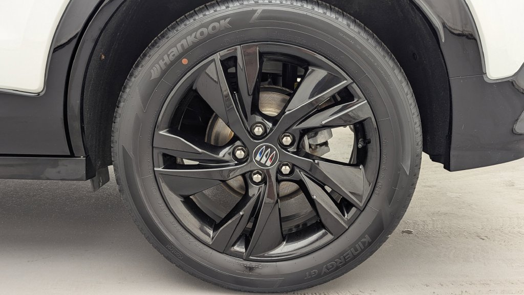 Used 2024 Buick Encore GX Sport Touring w/ Comfort Package FWD image 41