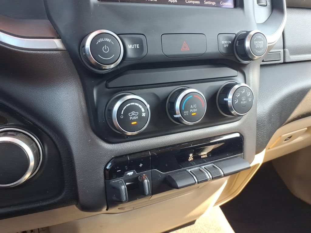 Used 2020 RAM 1500 Big Horn AWD/4WD image 28
