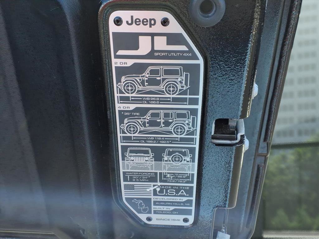 Used 2024 Jeep Wrangler Unlimited Rubicon image 12