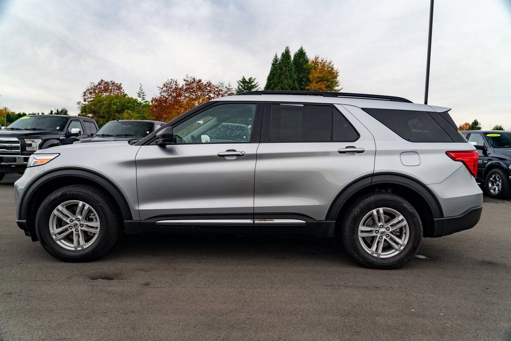 Used 2022 Ford Explorer XLT image 13