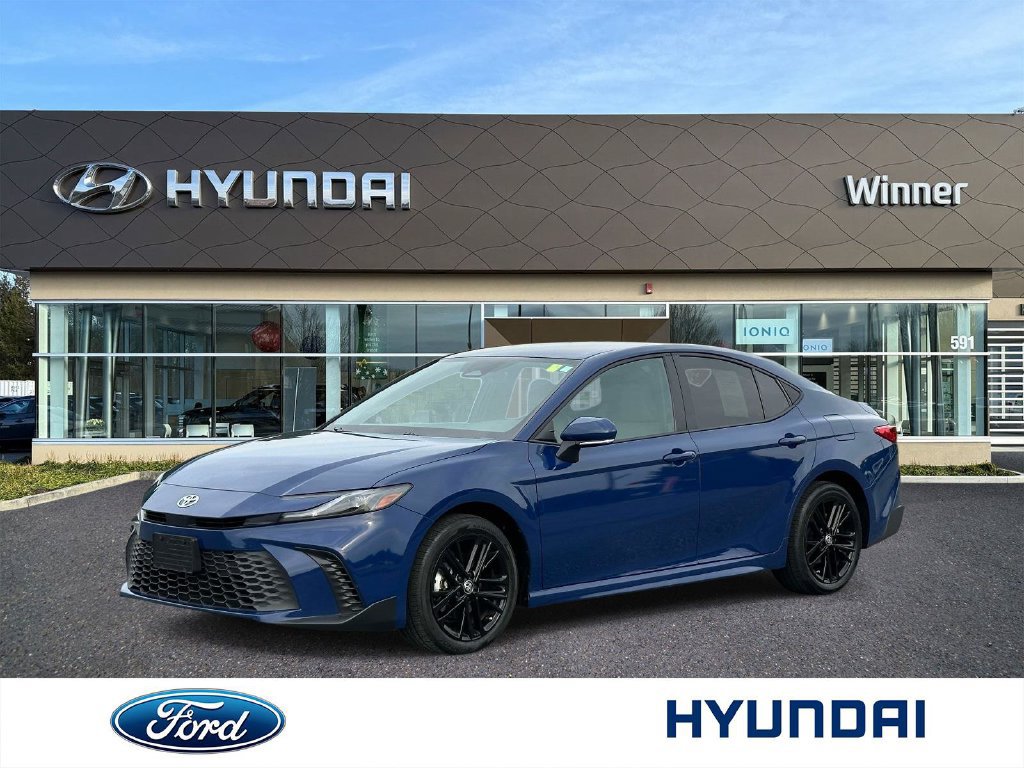 Used 2025 Toyota Camry SE w/ Convenience Package AWD/4WD image 1