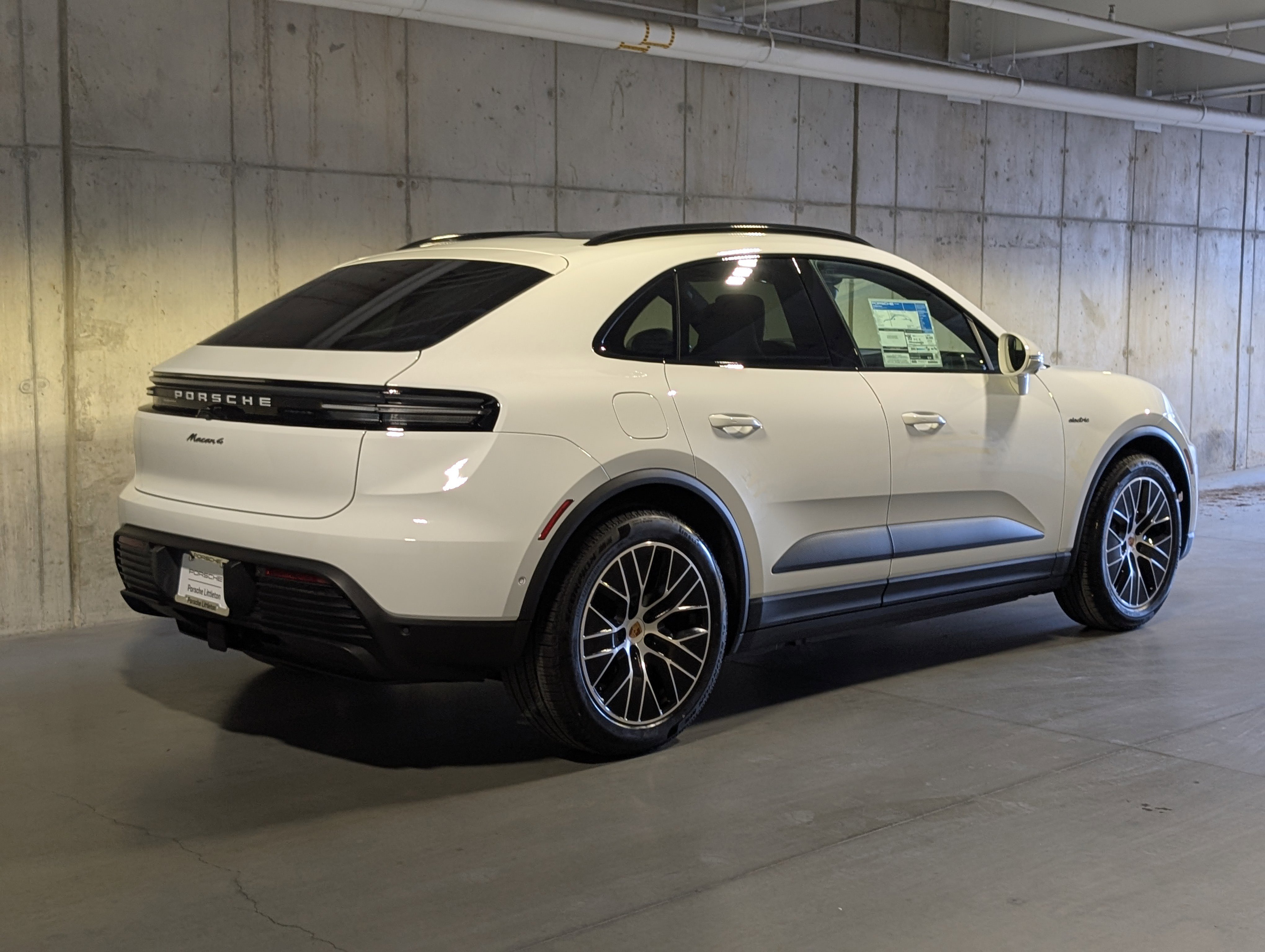 New 2026 Porsche Macan 4 Electric image 9