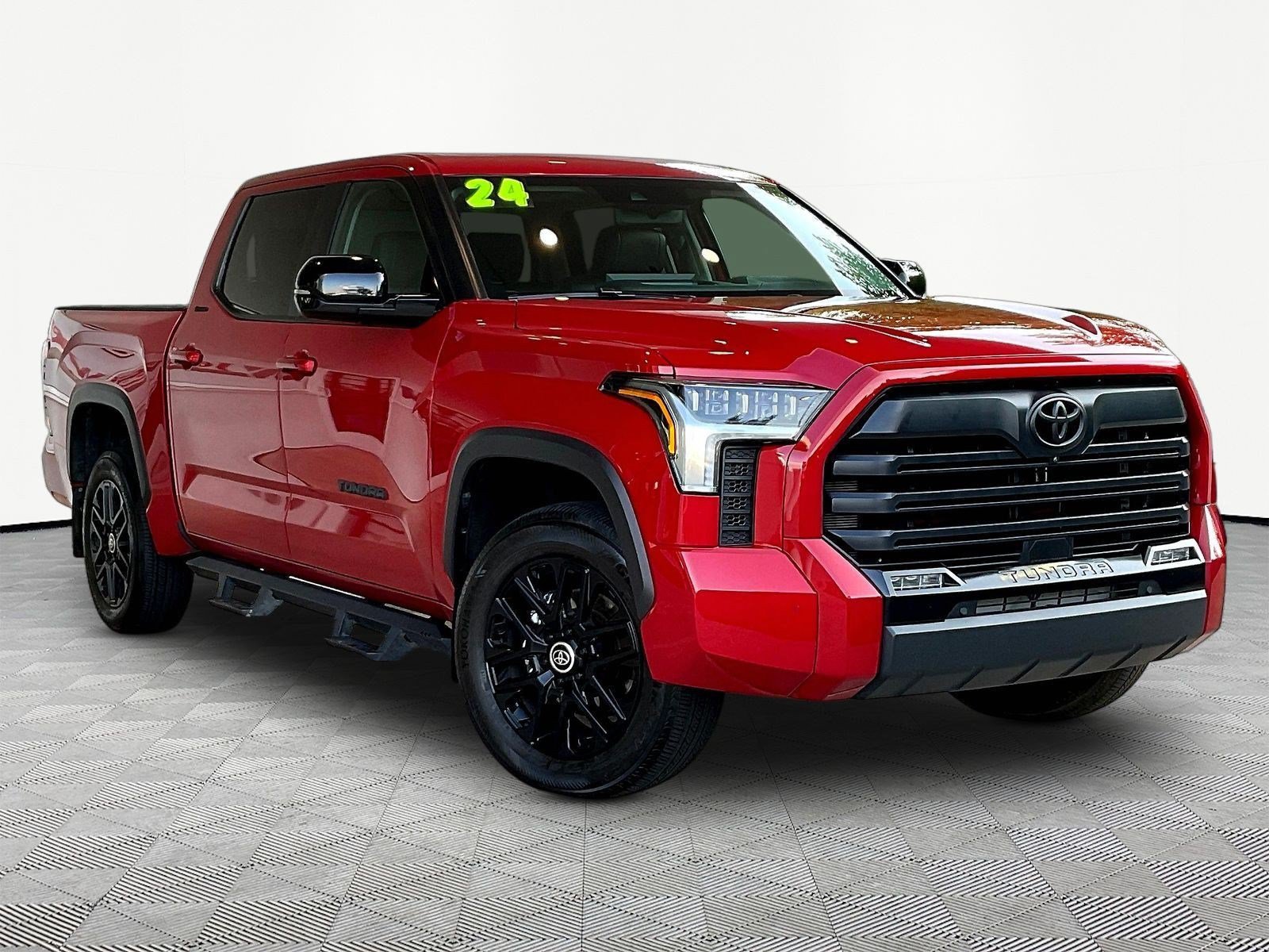 Used 2024 Toyota Tundra Limited AWD/4WD image 3