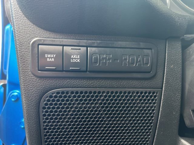 Used 2016 Jeep Wrangler Unlimited Rubicon w/ Connectivity Group image 5