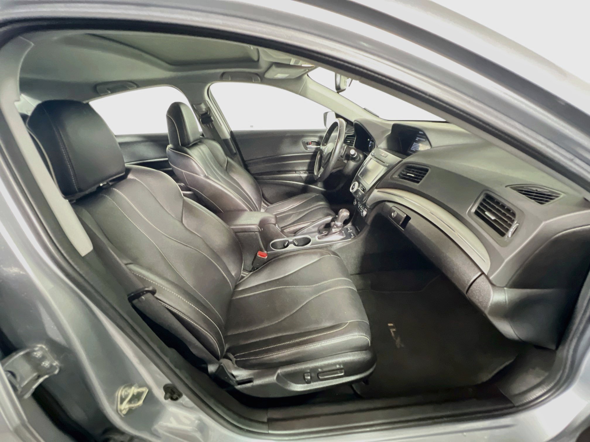 Used 2021 Acura ILX w/ Premium Package FWD image 31