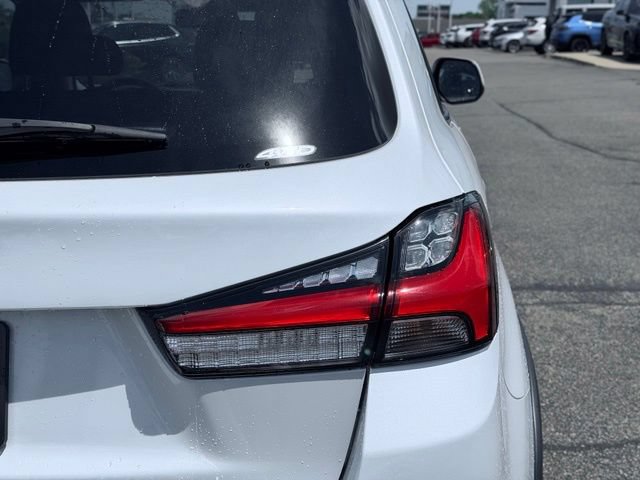 Used 2024 Mitsubishi Outlander Sport ES AWD/4WD image 7