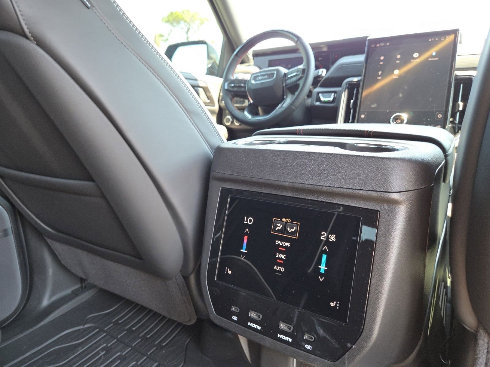 New 2026 GMC Yukon AT4 Ultimate image 31