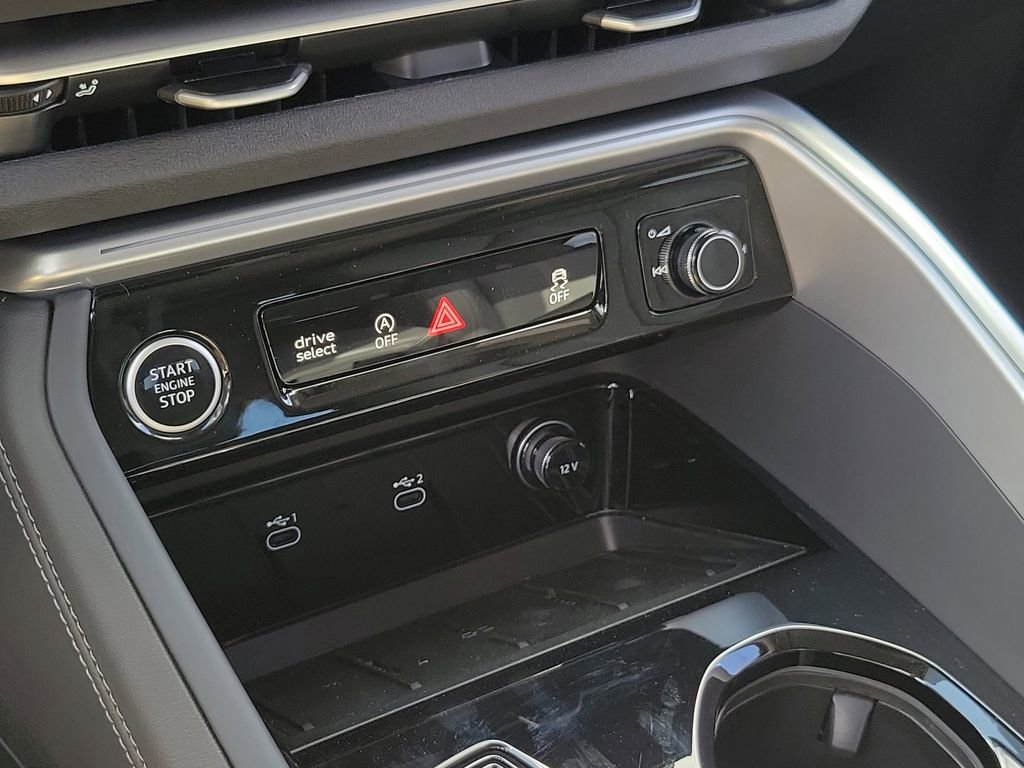 New 2025 Audi Q5 Prestige image 14