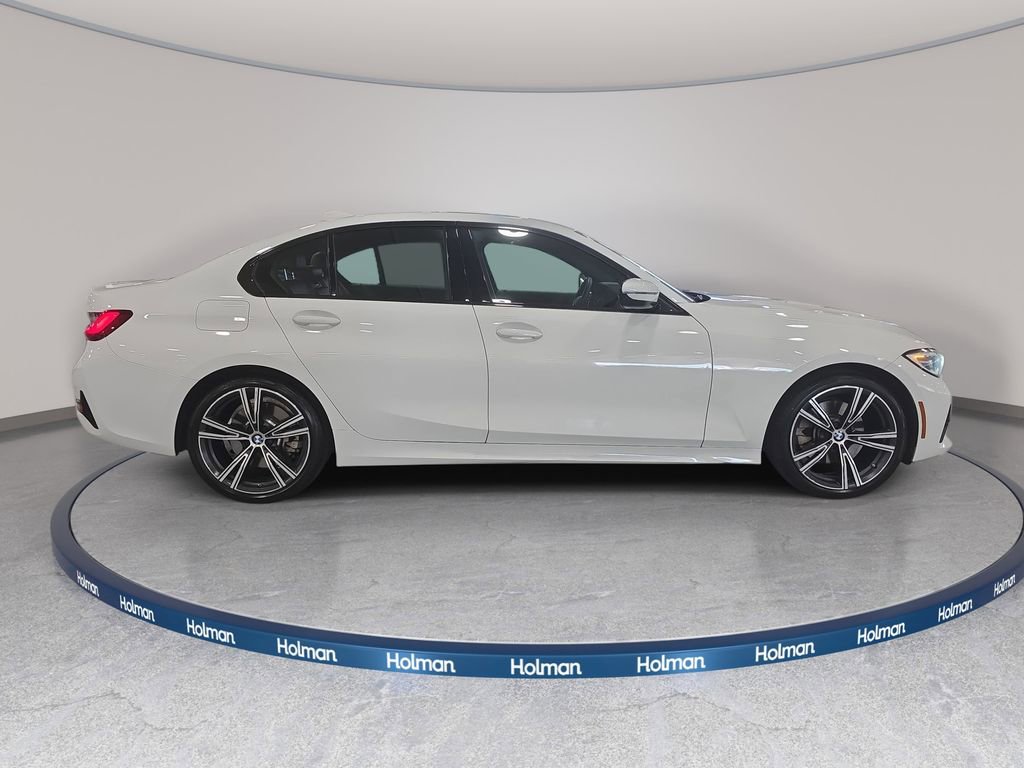 Certified 2022 BMW 330i Sedan image 4
