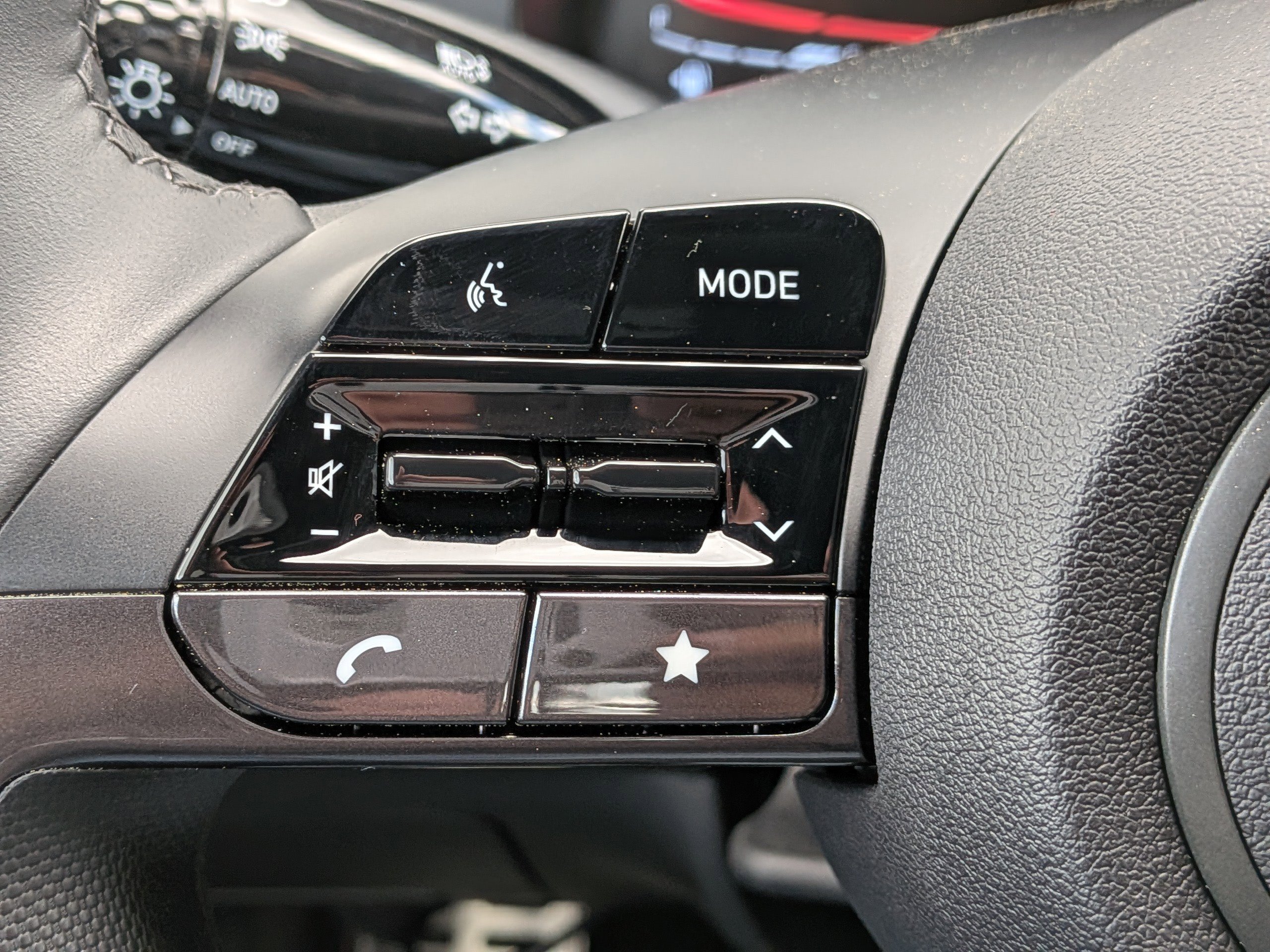 Certified 2025 Hyundai Elantra Sport FWD image 22