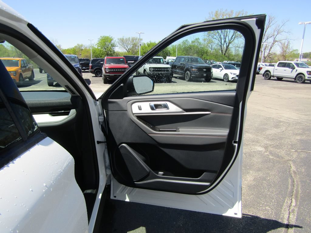 New 2026 Ford Explorer Active AWD/4WD image 37
