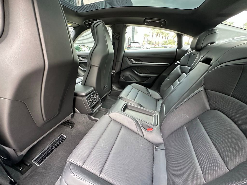 Used 2025 Porsche Taycan 4S image 33
